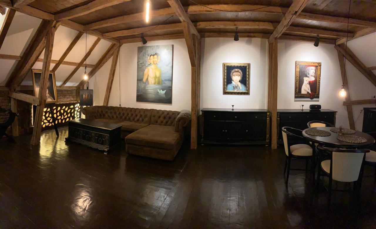 Gallery Loft Piatra Neamţ エクステリア 写真